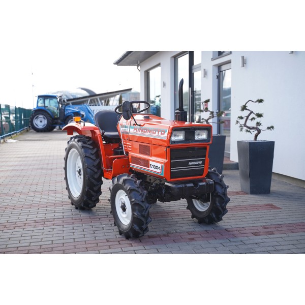 Hinomoto E1804D 4x4 - 18 km
