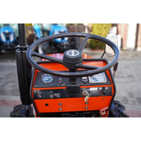 Hinomoto E1804D 4x4 - 18KM