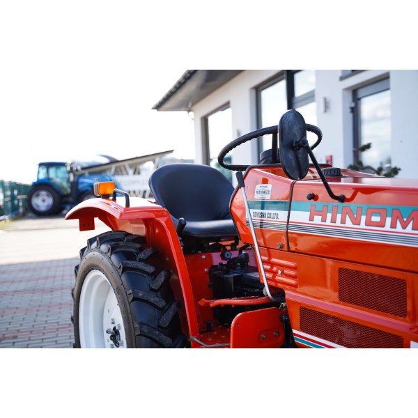Hinomoto E1804D 4x4 - 18KM