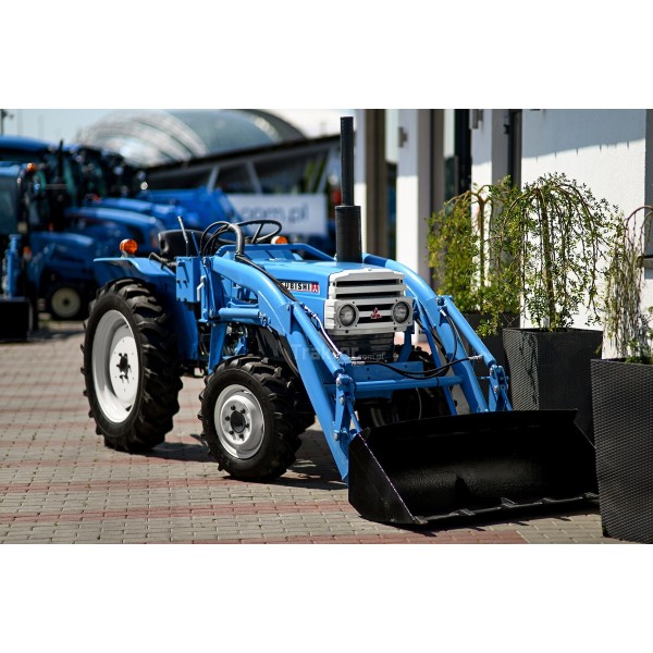 Mitsubishi D2050FD 4x4 - 20KM + TUR front loader