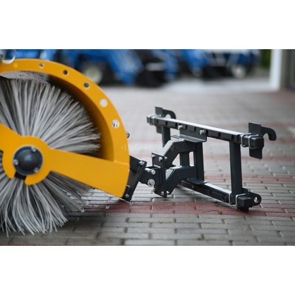 Kehrmaschine 120 cm für Traktor T 803/0 4FARMER | Preis