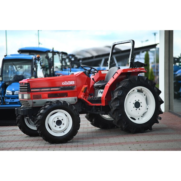 Shibaura D338 4x4 - 33KM