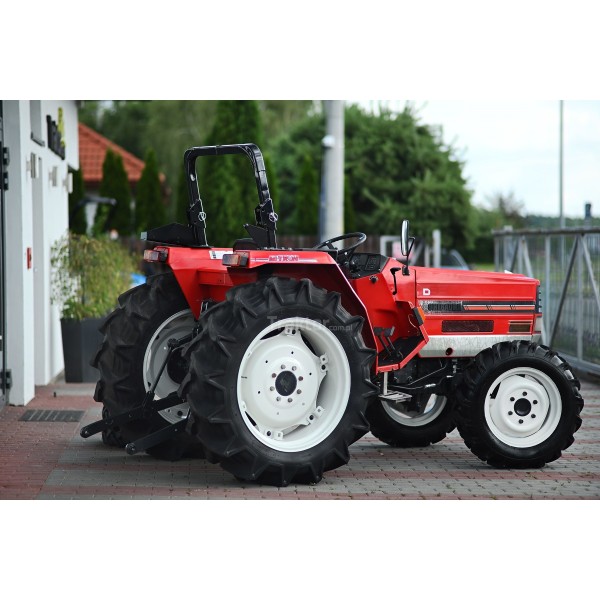 Shibaura D338 4x4 - 33KM