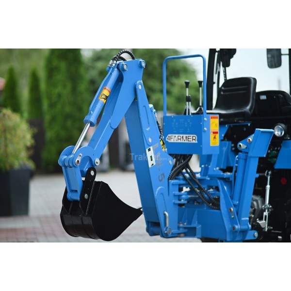 Traktor LS XJ25 HST / CAB / TUR + bager | recenzie | video