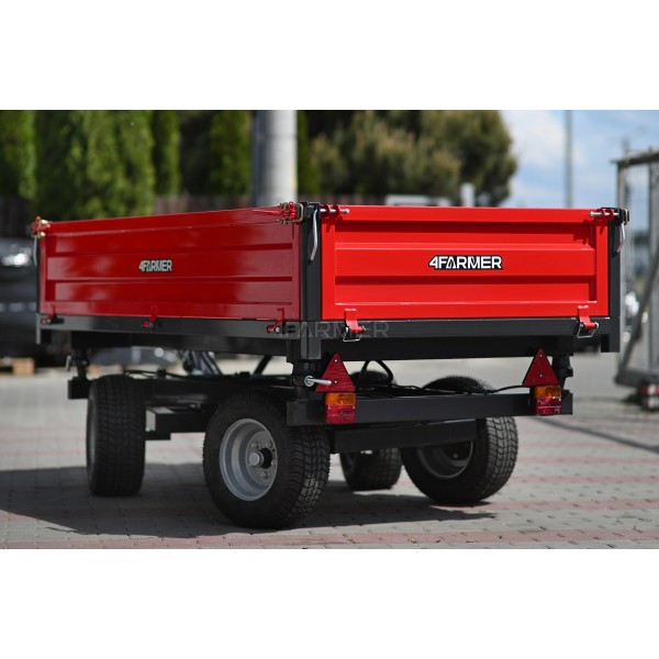 Two-axle agricultural trailer 2.5T with tipper and steering axle 4FARMER