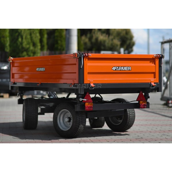 Two-axle agricultural trailer 2.5T with tipper and steering axle 4FARMER