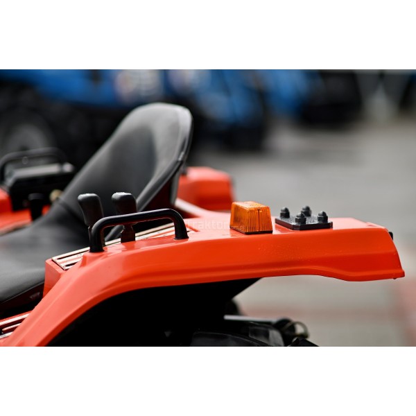 Hinomoto N179D 4x4 - 18KM | Traktor.com.pl