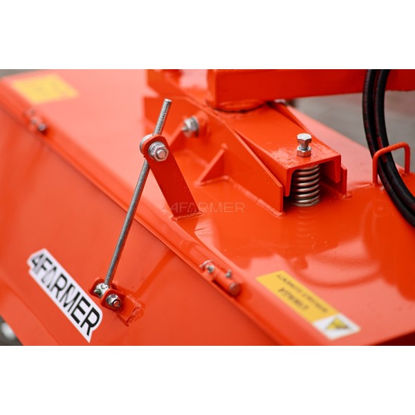 Schneekehrmaschine mit Spiraleinsatz 120 cm 4FARMER