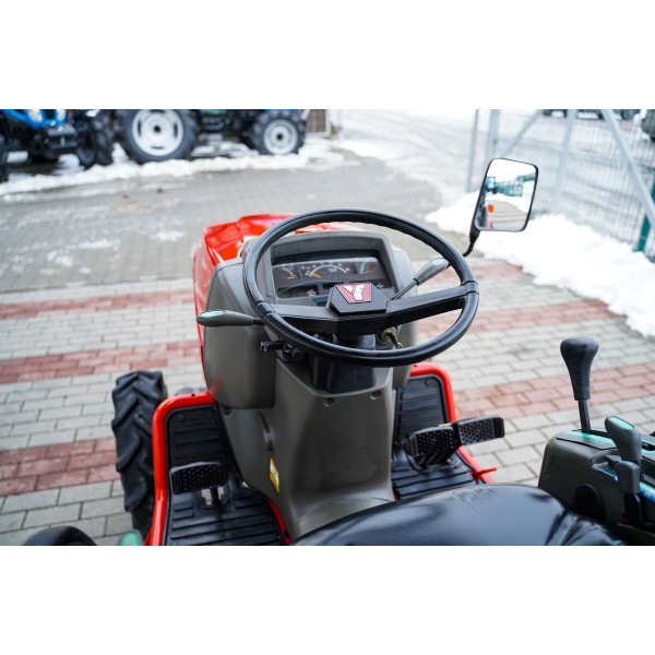 Yanmar AF220S 4x4 - 21KM | Traktor.com.pl