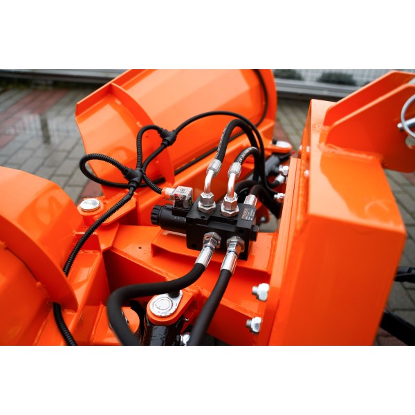 LS Tractor MT1.25 CAB / IND | reviews | video | data | price