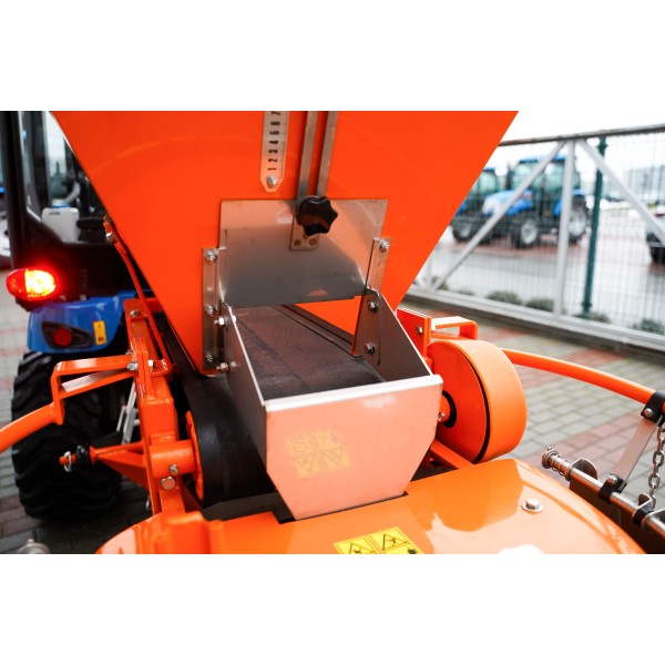 Tractor LS MT1.25 CAB / IND | reseñas | video | datos | precio