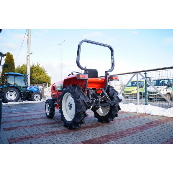 Hinomoto NX240D 4x4 - 24 km (Kubota GL240D)
