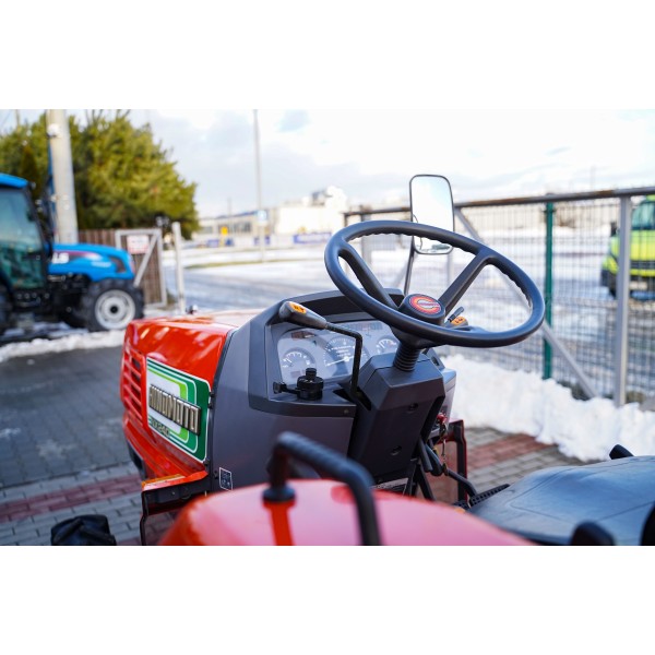 Hinomoto NX240D 4x4 - 24 km (Kubota GL240D)