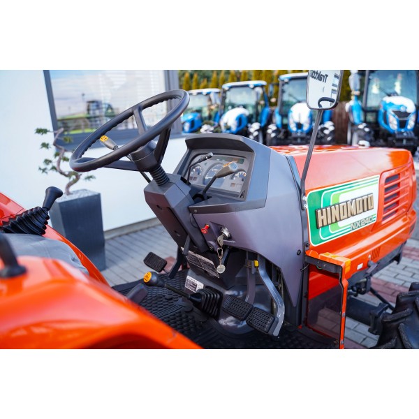 Hinomoto NX240D 4x4 - 24 km (Kubota GL240D)