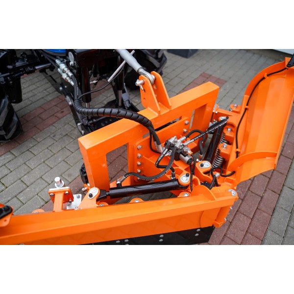Tractor LS MT3.60 MEC/CAB | reseñas | vídeo | datos | precio