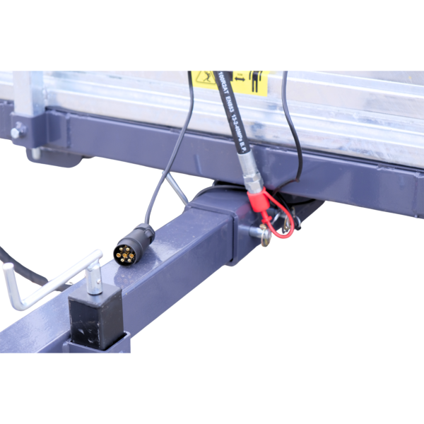 2.5T double-axle agricultural trailer with TRX lighting