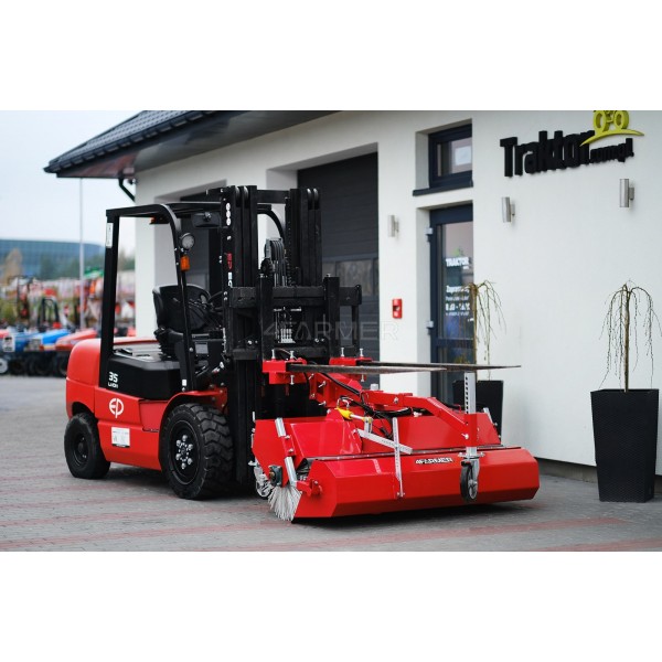 Sweeper 150 cm with basket 4FARMER
