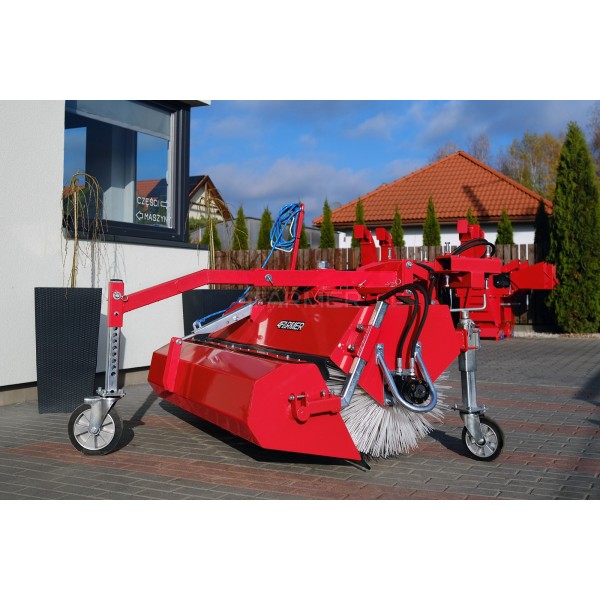 150 cm Kehrmaschine mit 4FARMER-Korb