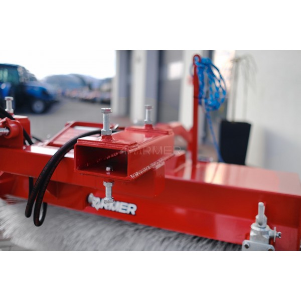 150 cm sweeper with 4FARMER basket
