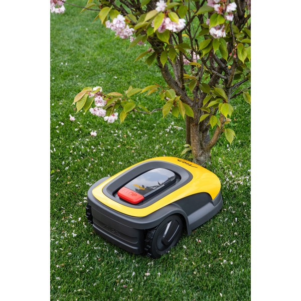 Stiga G600 mowing robot