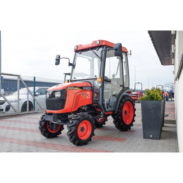 Ciągnik Kubota B2741 Neo Star / CAB | opinie | video | dane | cena