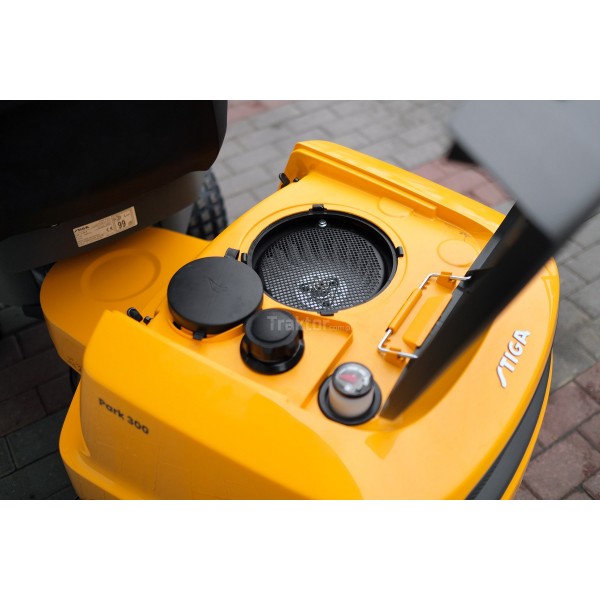 Stiga Park 300 | Traktor.com.pl