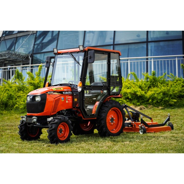 Ciągnik Kubota B2741 Neo Star / CAB | opinie | video | dane | cena