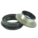 Uszczelniacz kasetowy 46 x 70 x 14/15.50/23 mm, przedniego mostu Kubota L5018, GT046N2 | Traktor.com.pl