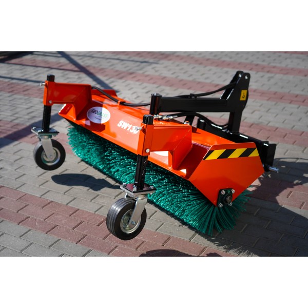 Sweeper SW130 for tractor without basket Geograss