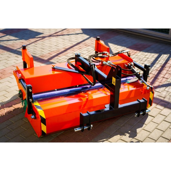 Sweeper SW130 for tractor with basket Geograss