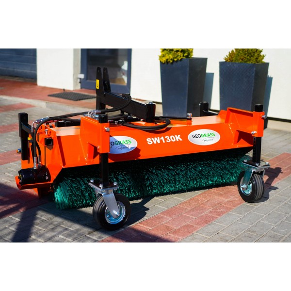Kehrmaschine SW130 für Traktor mit Korb Geograss