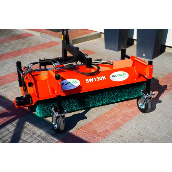 Kehrmaschine SW130 für Traktor mit Korb Geograss