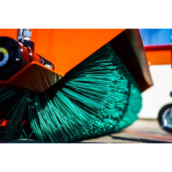 Zametač SW130 za traktor s košem Geograss