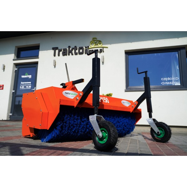 Zametací stroj SP150 pre traktor Geograss