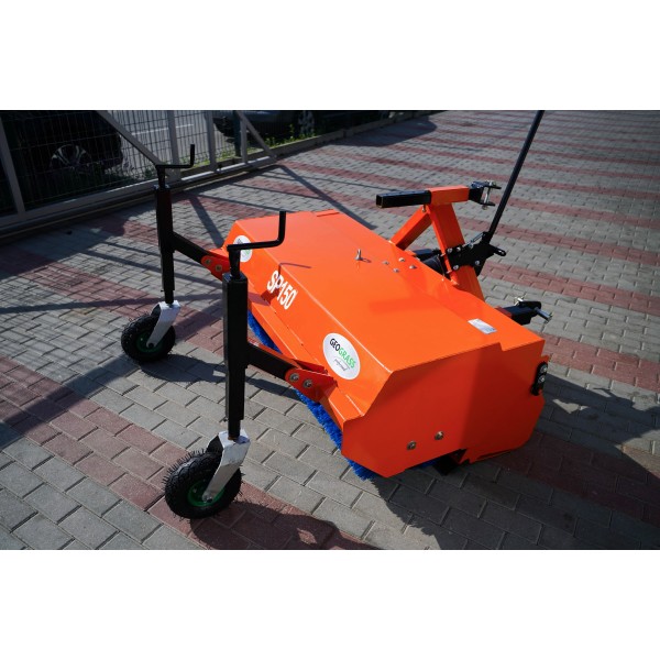 Zametací stroj SP150 pre traktor Geograss