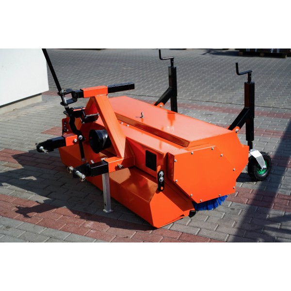 Balayeuse SP150 pour tracteur avec panier Geograss