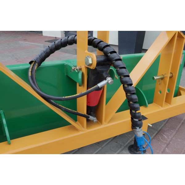 Skrzynia transportowa 140 cm z kiprem hydraulicznym TRX | Traktor.com.pl