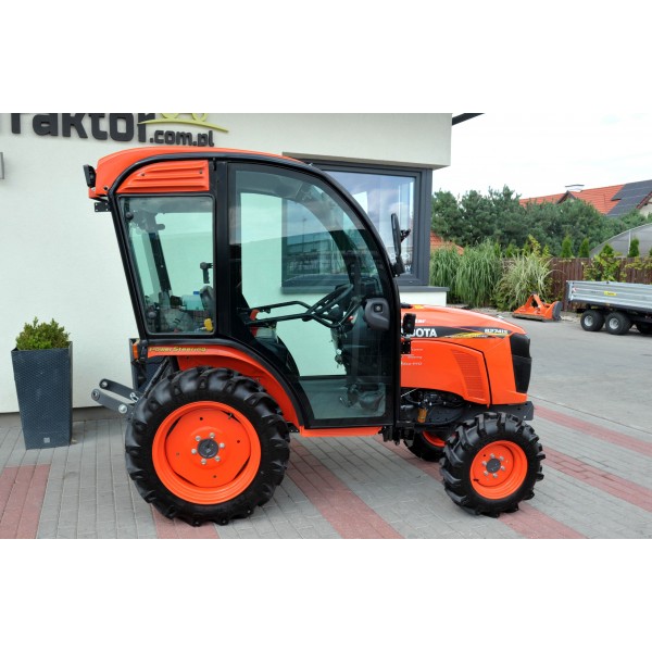 Ciągnik Kubota B2741 S Neo Star / CAB | opinie | video | dane | cena
