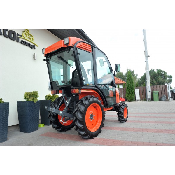 Ciągnik Kubota B2741 S Neo Star / CAB | opinie | video | dane | cena