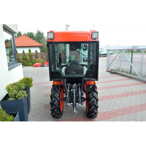 Ciągnik Kubota B2741 S Neo Star / CAB | opinie | video | dane | cena