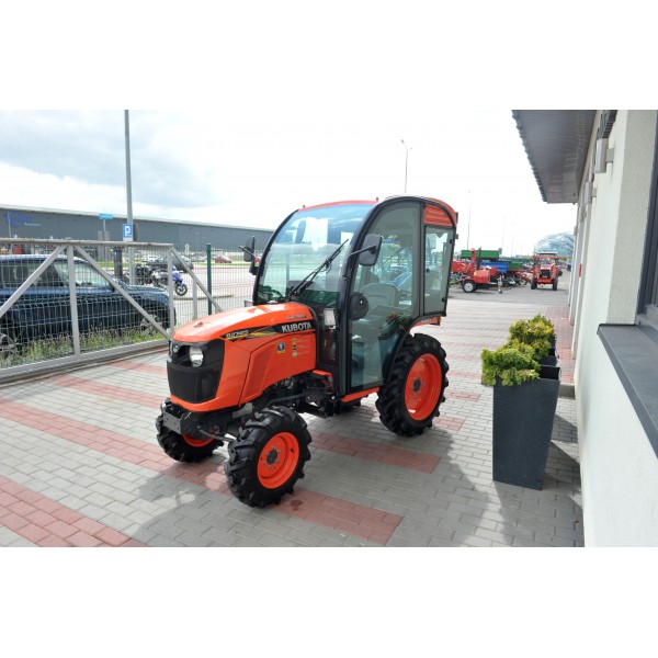 Kabina do traktora Kubota B2, B2741