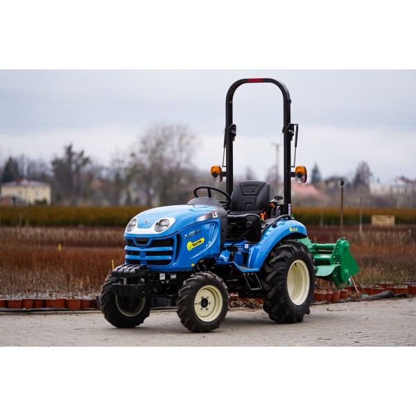 LS Traktor XJ25 HST