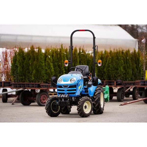 LS Traktor XJ25 HST
