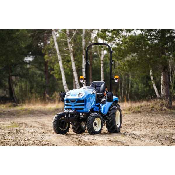 LS Traktor XJ25 HST