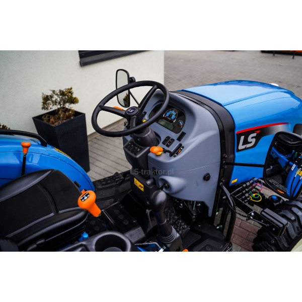 LS Traktor MT3.40 MEC mit Industriebereifung