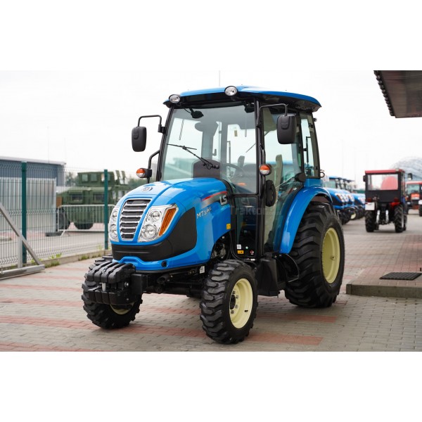 LS Traktor MT3.40 MEC s kabínou a priemyselnými pneumatikami
