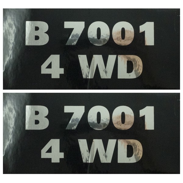 Naklejki Kubota B7001 4WD | Traktor.com.pl