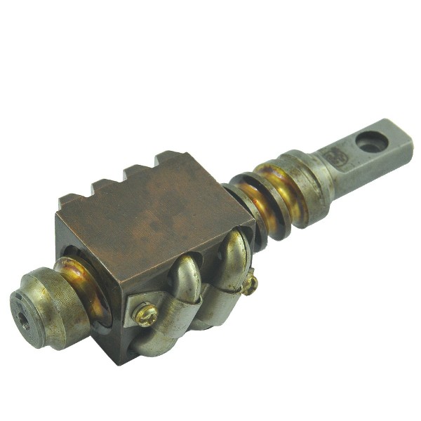 Hřídel sloupku řízení / 135 mm / Kubota L1802 / L2002 / L2202 / L2402 / L2602 / L2802 / L3202 / L3602 / L4202