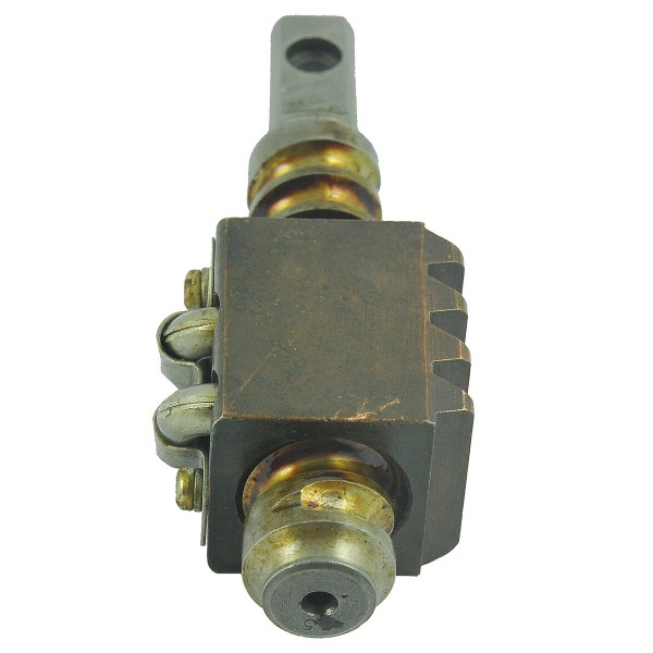 Arbre de colonne de direction / 135 mm / Kubota L1802 / L2002 / L2202 / L2402 / L2602 / L2802 / L3202 / L3602 / L4202