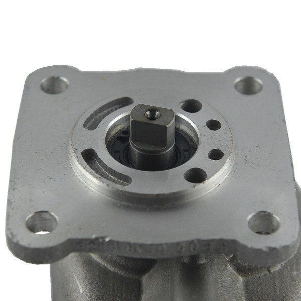Bomba hidráulica, Kubota L1802, Kubota L2002, Kubota L2202, KP0588CHSS, 6-15-105-02